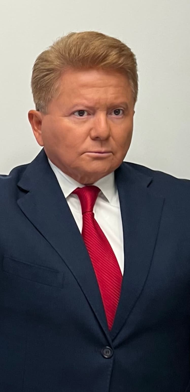 Cesar Paz